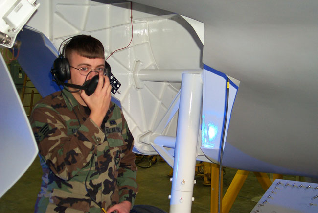 F-22 armament trainer coms